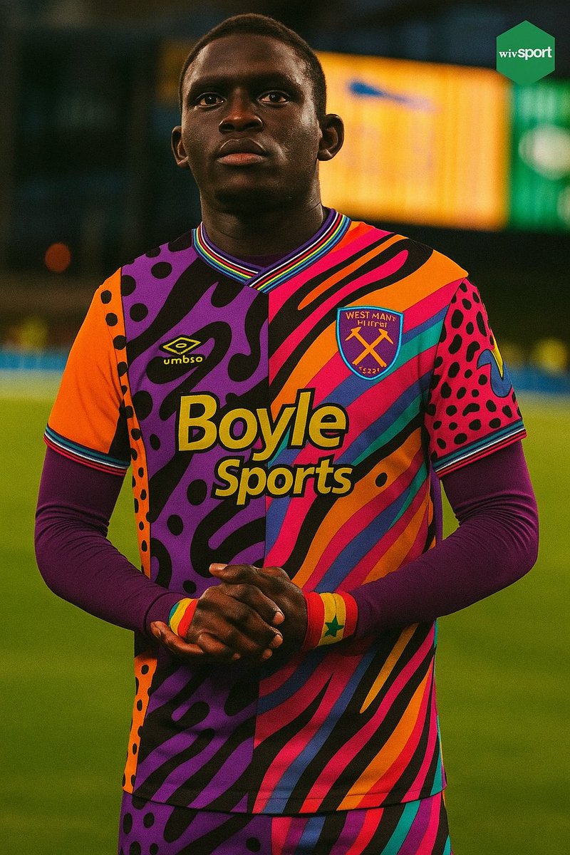 henshawdubs's tweet photo. Exclusive pic of Diouf in the new West Ham away kit https://t.co/kVHsPYdJ7J