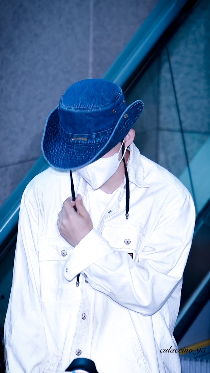 250703 ICN
안녕안녕～～👋
#에스쿱스    #SCUOPS 
#승철 #최승철
#SEVENTEEN 
<a href="/pledis_17/">세븐틴(SEVENTEEN)</a>