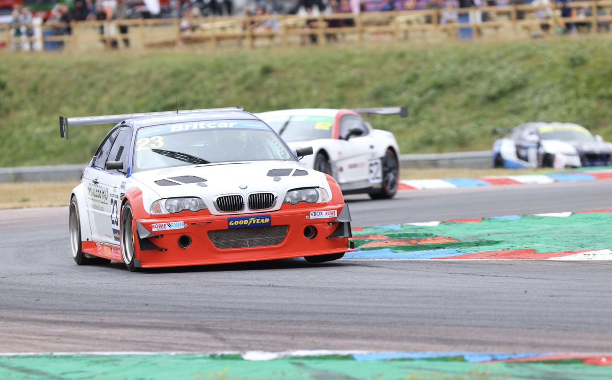 A few shots from the warmup session.