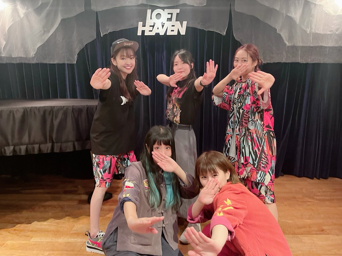 #hy4_4yh 結成20周年記念🎉
「#シン全世界YAVAY化計画 in LOFT HEAVEN 04」
ご来場&amp;ご視聴、誠にありがとうございました！

配信アーカイブは7/18まで購入&amp;視聴可能です♪
🎥twitcasting.tv/loft_heaven/sh…

沖縄から来てくれた #HARAHELLS 、
#DJarinco さん、#ロフト さん、#Kingofお客様、感謝forYou！💐