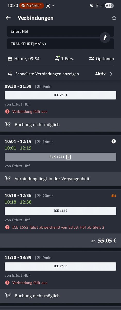 Opernjunkie's tweet photo. Zwei von drei Verbindungen fallen aus und vom Zug, der fährt, ist natürlich ein Wagen gesperrt 🤡 #operntrip https://t.co/8V5sNSy5di