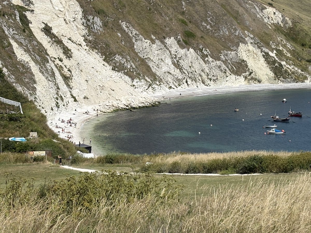 paulajaynebyrne's tweet image. Lulworth Cove: a place beloved by Thomas Hardy. En route to a Hardy fundraiser.