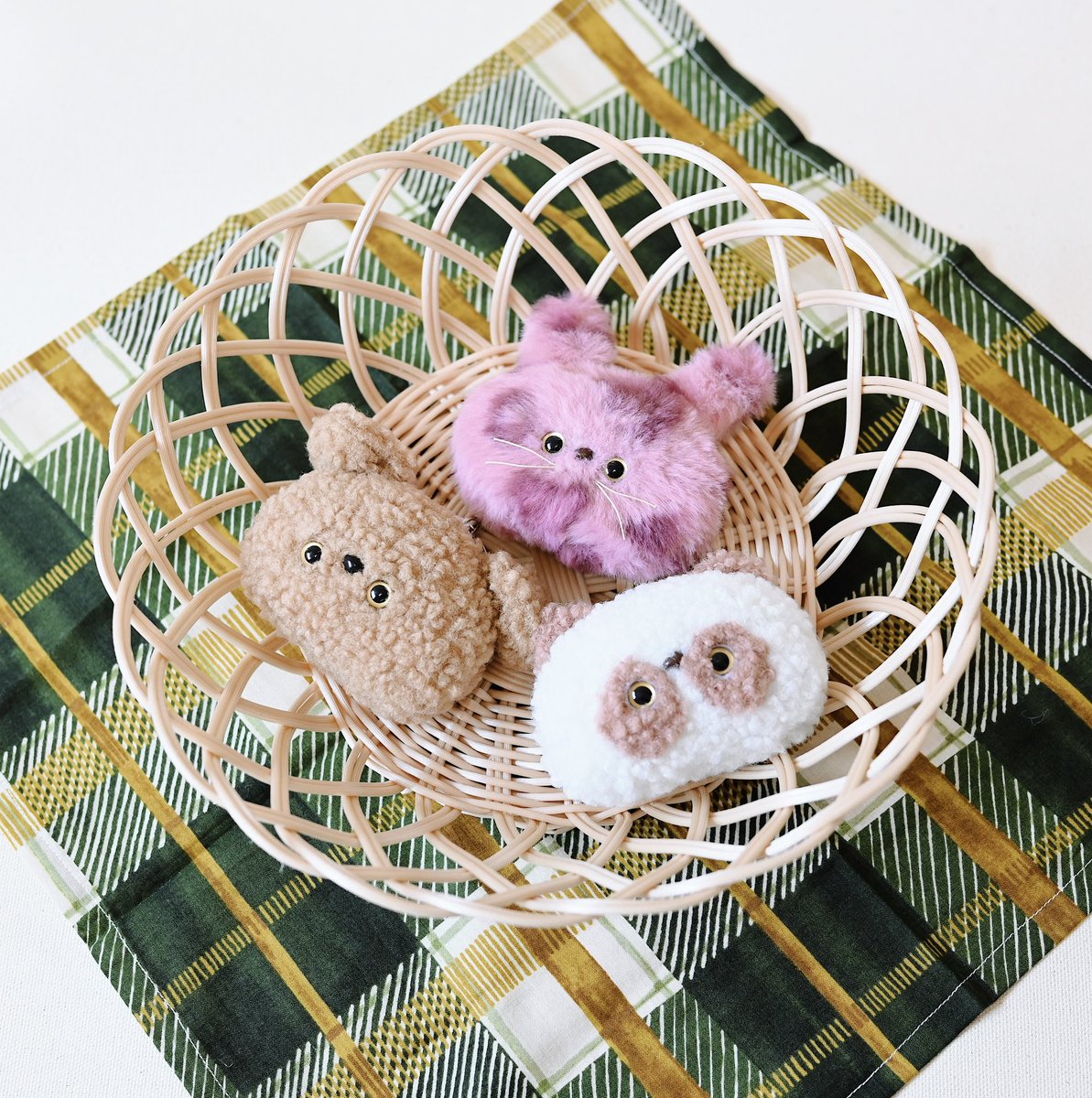 OtomoNuinui's tweet image. アトリエ雑貨屋poetry様へ
\ 追納のお知らせ📢💥 /
ぬいぐるみのおともだち7匹🐱🐶🐻🐰🐼🥁🐢
おかおマスコット3匹🐶🐰🐼
合計10点を追納させていただきました🙇♀️
早くもたくさんのおともだちをお迎えいただけて
とても嬉しいです🥹✨
引き続きよろしくお願いいたします◎