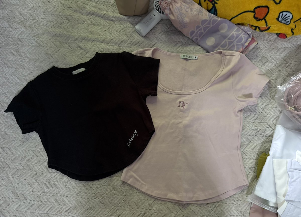 qtievcoco's tweet photo. 🛺💖ปล่อยเสื้อผ้าของเค้าเอง ส่วนใหญ่เป็นเสื้อ

shipping 40 , ทักมาดูรูปพตได้ค่า

#เสื้อผ้ามือ2 #ส่งต่อเสื้อผ้ามือ2 #ส่งต่อเสื้อผ้ามือสอง 
#เสื้อผ้ามือสอง #ส่งต่อcintage #ส่งต่อstylistshop https://t.co/ck6VM7oRr5