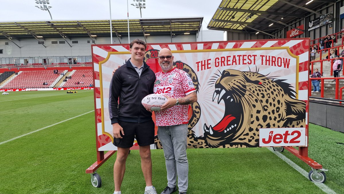 LLRL_Foundation's tweet image. What a night! And it all started with the greatest throw, which ended with a new leader at the top of the table.
For your chance to win an amazing prize from Jet2.com & Jet2holidays, make sure you get too the home games early.