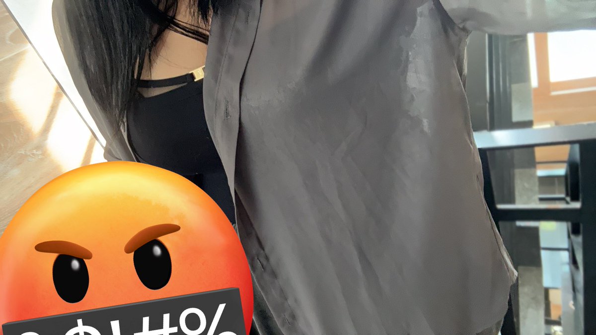 급발진해서 커피흘림 죽여버릴까 .
시밸러마 ㅠㅠㅠ퓨ㅠㅠㅠ