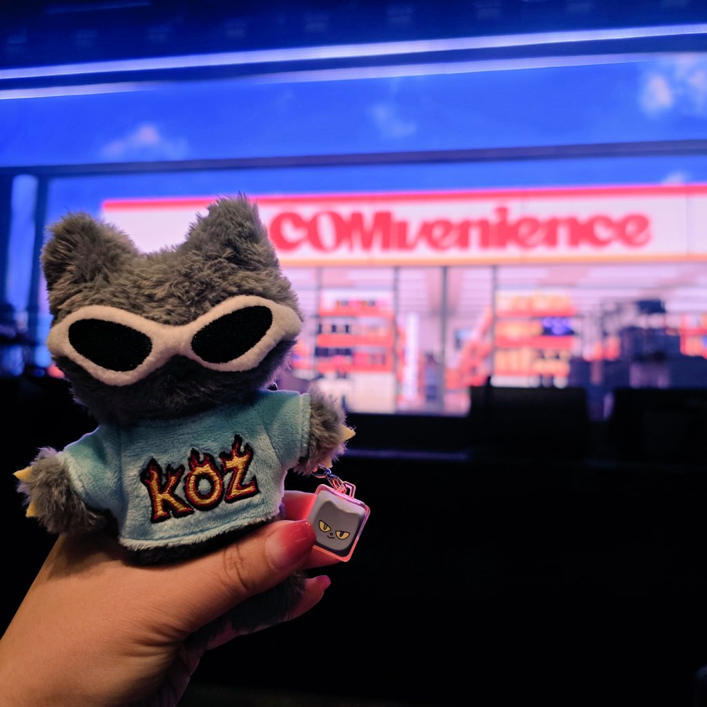 쵸코렛 보고 한 번 웃고 🤣
메시지 보고 눙물 한 번 훔치기 🤧

#지코 #ZICO #우지호 
#코몬 #COMMON #COMvenience