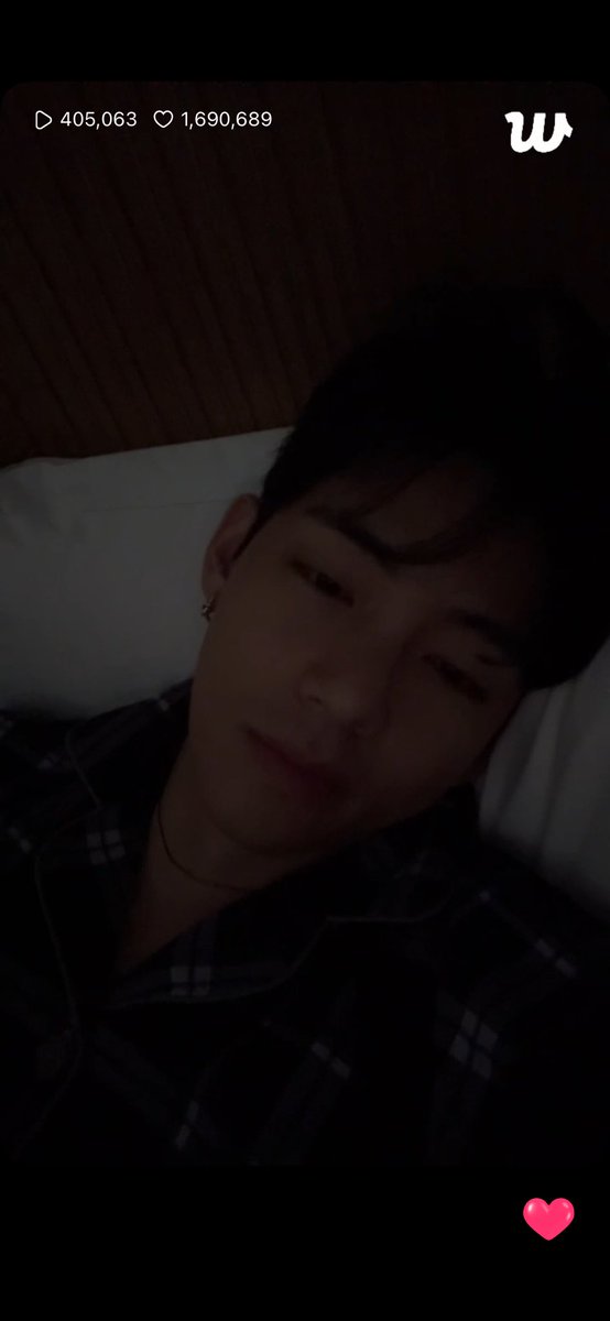 siri ☾ (@rvkymin) on Twitter photo me and my boyfriend on face time me and my boyfriend on face time