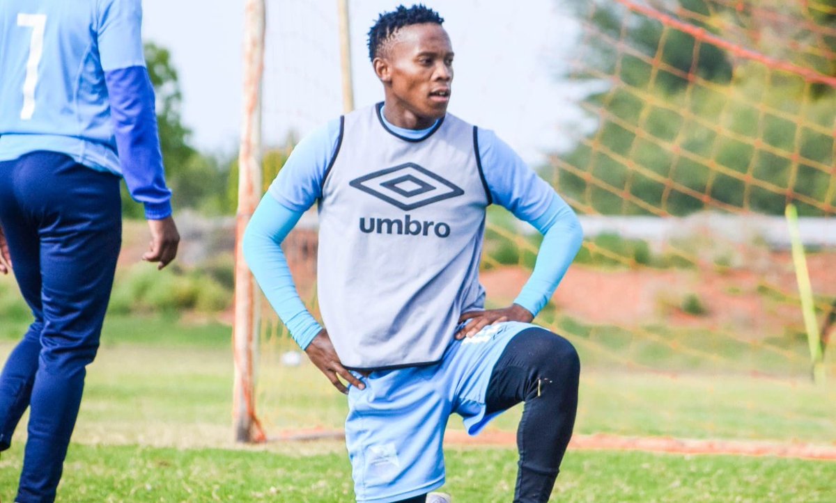 UnplayableZA's tweet photo. 𝗖𝗜𝗧𝗬 𝗨𝗣𝗗𝗔𝗧𝗘

Durban City to conclude a deal for Trevor Mokwena from Upington City, as first reported by #UNPLAYABLE.

City to also sign Ghanaian goalkeeper Fredrick Asare on a free transfer and Lorenzo Gordinho.

#TheCityWay https://t.co/cWjzRLdskJ