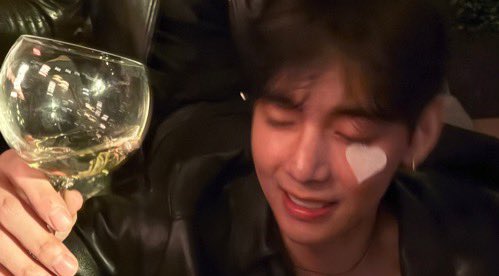 Moody_thv's tweet photo. 🥹 https://t.co/ABRFK9pgyr