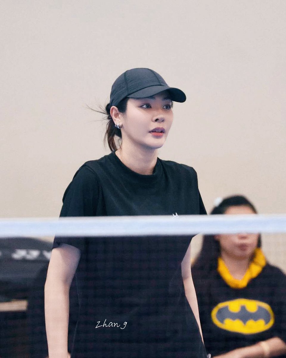 🏸

FAYE BADMINTON BATTLE

 #FabelPlayDaywithFans
