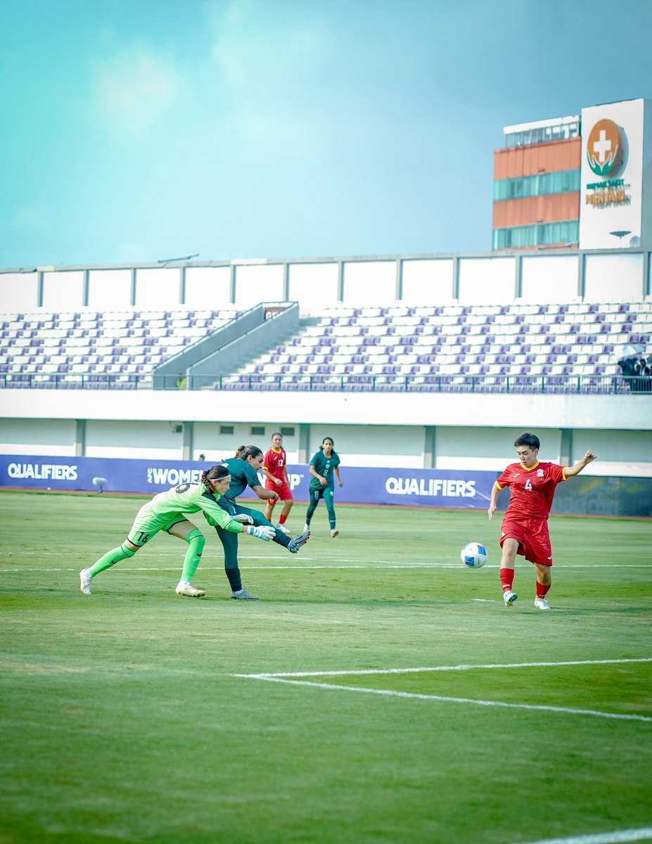 TheRealPFF's tweet image. What a way to announce yourself! Mariam Mahmood bags her debut goal for Pakistan!