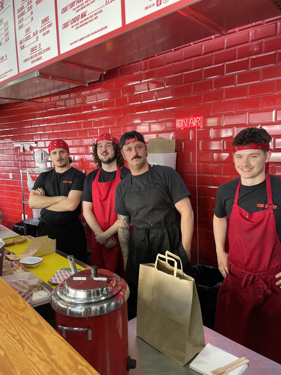 Burnt Basque (@burntbasqueblog) on Twitter photo After <a href="/FowlandFury/">FowlandFury</a> opened their 2nd site, I wrote a piece about them and their origins:
- LA style Nashville fried chicken?
- Paying homage to <a href="/howlinrays/">HOWLIN' RAY'S</a>
- Rebranding sando to the chicken butty
- The best fried chicken in Cardiff is at…So Good Chinese?
burntbasque.com/blog/fowl-and-… After <a href="/FowlandFury/">FowlandFury</a> opened their 2nd site, I wrote a piece about them and their origins:
- LA style Nashville fried chicken?
- Paying homage to <a href="/howlinrays/">HOWLIN' RAY'S</a>
- Rebranding sando to the chicken butty
- The best fried chicken in Cardiff is at…So Good Chinese?
burntbasque.com/blog/fowl-and-…