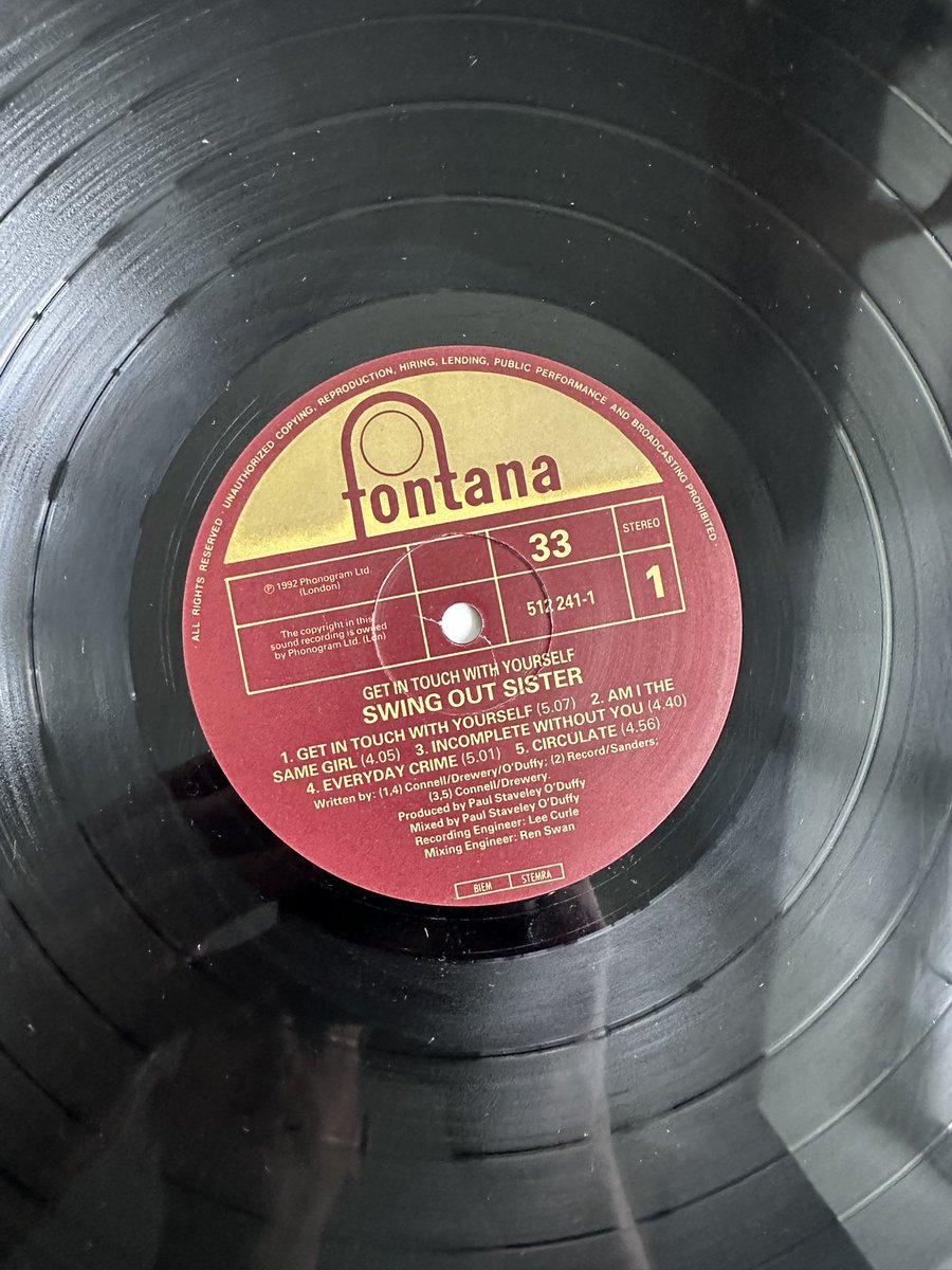 Poplifer73's tweet image. Swing Out Saturday!
Swing Out Sister ‘Get In Touch With Yourself’ (1992) Fontana Records. The third album from Andy and Corinne. Criminally overlooked and underrated. Includes the hit ‘Am I The Same Girl?’. @swingoutsister @andyconnell #SwingOutSister #Vinyl #RecordCollection