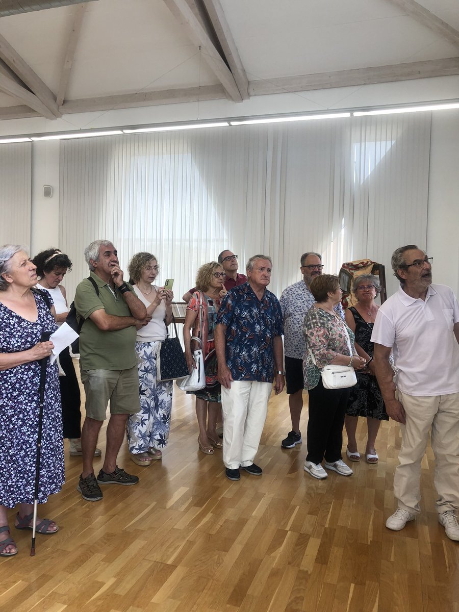 Dissabte de <a href="/FMterrassa/">Festa Major de Terrassa</a> als arxius!!@
Una activitat familiar per als joves i grans que aprecien les fotografies  de l'exposició dels gegants!
El creador dels capgrossos i expert en gegants, Jan Grau ens ha comentat l'exposició. <a href="/ajterrassa/">Ajuntament de Terrassa</a> <a href="/GegantsTerrassa/">Geganters de Terrassa</a> <a href="/Arxiutobella/">Fund. Arxiu Tobella</a>