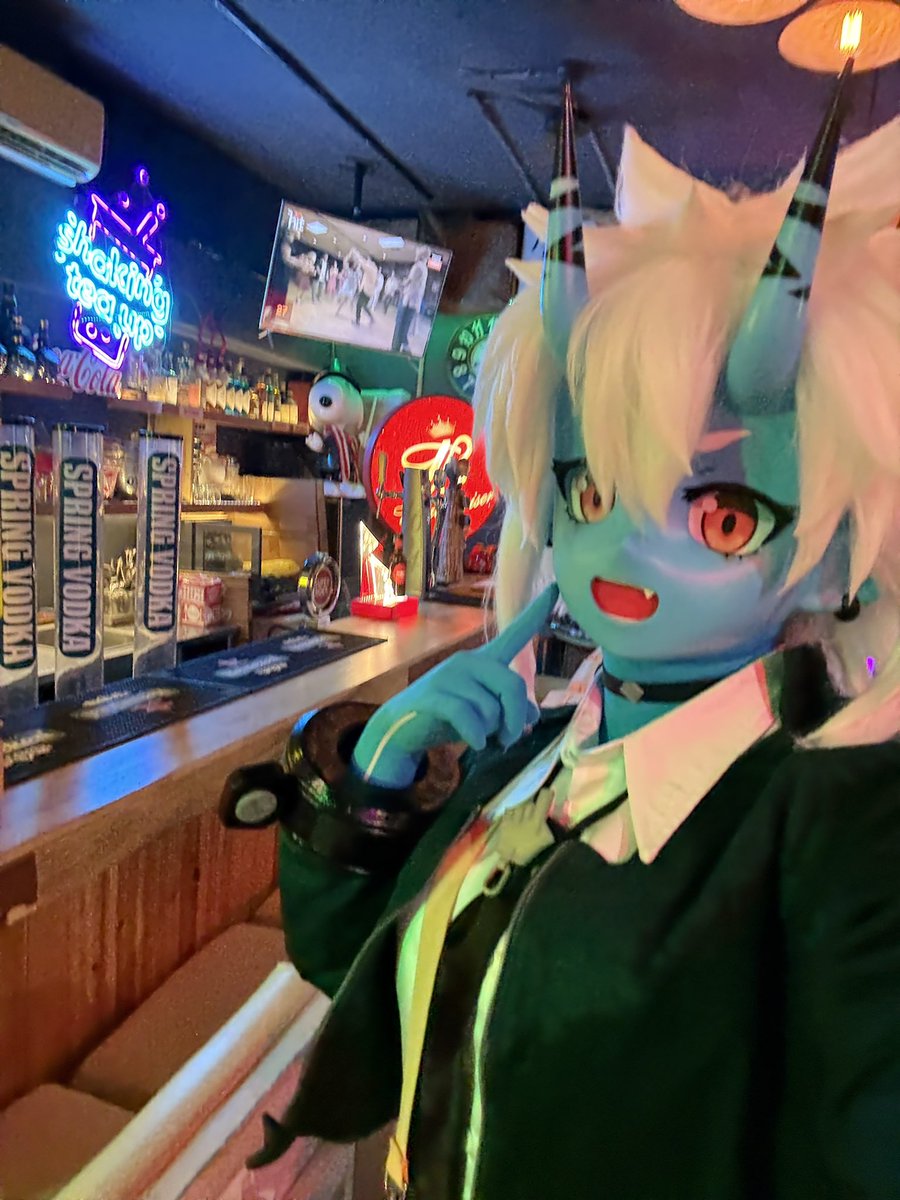 看來伯尼斯還沒有上班呢
#zzz #cosplay