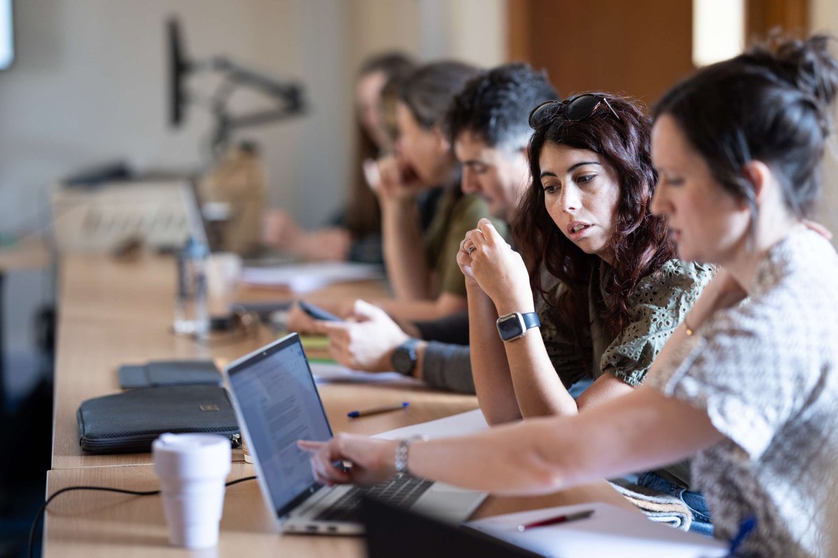 Happy 77th birthday to our National Health Service (NHS)! 🎂

We're excited to launch bursaries offering a 20% discount to current NHS employees across 14 of our Evidence-Based Health Care short courses.
 
Found out more about the courses and how to apply: ow.ly/G0rj50W8c14