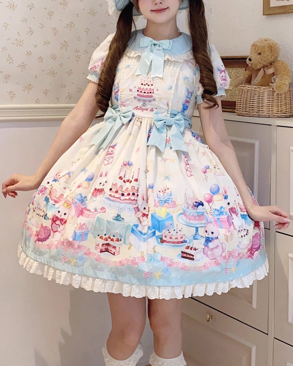 ✨予約開始✨
Cake Bunny フルセット【Antique Doll】

ケーキがいっぱい！
スイートラビットの2カラードレス🎂

ご予約は7/18 AM8:59まで✔️
epetice.com/products/on-13…