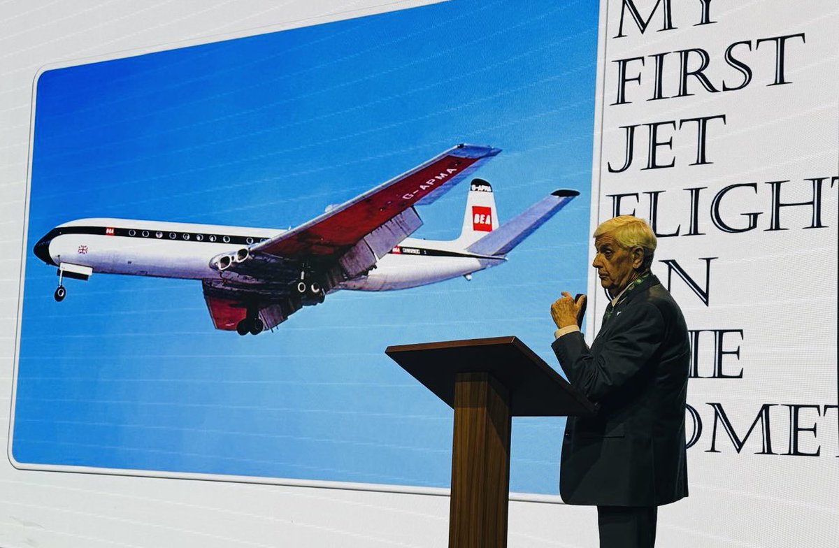 Quicket_app's tweet image. SeatMaps co-founder Fred Finn keeps the audience of British Classic Car Meeting engaged in St.Moritz, Switzerland