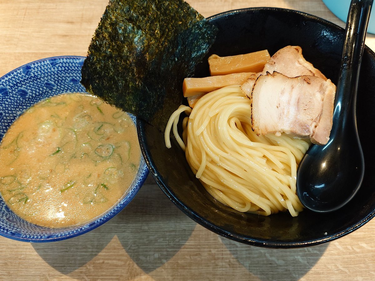 🍓🍓🍓まるシェ🍑心のよりどころ🍮 tweet media