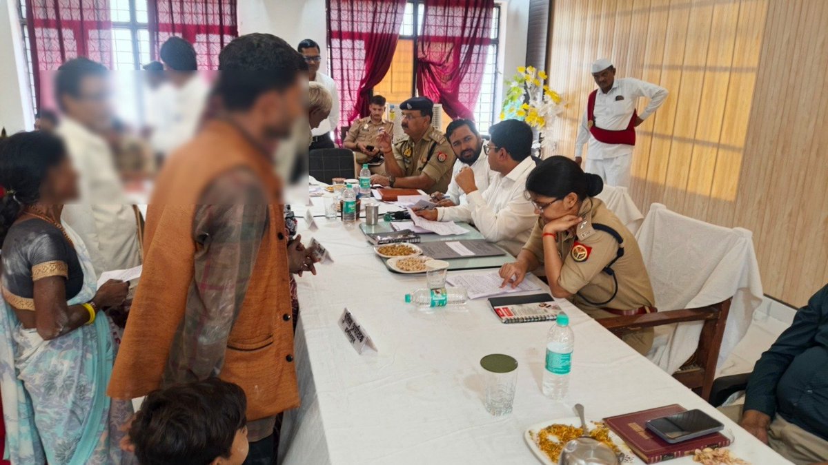 HAMIRPUR POLICE (@hamirpurpolice) on Twitter photo рддрд╣рд╕реАрд▓ рд╕рд░реАрд▓рд╛ рдореЗрдВ "рд╕рдореНрдкреВрд░реНрдг рд╕рдорд╛рдзрд╛рди рджрд┐рд╡рд╕" рдХреЗ рдЕрд╡рд╕рд░ рдкрд░ рд╢реНрд░реАрдорд╛рди #DM_HMR рдПрд╡рдВ #SP_HMR рджреНрд╡рд╛рд░рд╛ рдЬрдирд╕рд╛рдорд╛рдиреНрдп рдХреА рд╕рдорд╕реНрдпрд╛рдУрдВ рдПрд╡рдВ рд╢рд┐рдХрд╛рдпрддреЛрдВ рдХреЛ рдЧрдВрднреАрд░рддрд╛рдкреВрд░реНрд╡рдХ рд╕реБрдирд╛ рдЧрдпрд╛ред рдЗрд╕рдХреЗ рдЙрдкрд░рд╛рдВрдд рддрд╣рд╕реАрд▓ рдкрд░рд┐рд╕рд░ рдореЗрдВ рд╡реГрдХреНрд╖рд╛рд░реЛрдкрдг рдХрд┐рдпрд╛ рдЧрдпрд╛ рддрдерд╛ рдЖрдордЬрди рд╕реЗ рдЕрдзрд┐рдХ рд╕реЗ рдЕрдзрд┐рдХ рд╡реГрдХреНрд╖ рд▓рдЧрд╛рдиреЗ рдХреА рдЕрдкреАрд▓ рдХреА рдЧрдИред рддрд╣рд╕реАрд▓ рд╕рд░реАрд▓рд╛ рдореЗрдВ "рд╕рдореНрдкреВрд░реНрдг рд╕рдорд╛рдзрд╛рди рджрд┐рд╡рд╕" рдХреЗ рдЕрд╡рд╕рд░ рдкрд░ рд╢реНрд░реАрдорд╛рди #DM_HMR рдПрд╡рдВ #SP_HMR рджреНрд╡рд╛рд░рд╛ рдЬрдирд╕рд╛рдорд╛рдиреНрдп рдХреА рд╕рдорд╕реНрдпрд╛рдУрдВ рдПрд╡рдВ рд╢рд┐рдХрд╛рдпрддреЛрдВ рдХреЛ рдЧрдВрднреАрд░рддрд╛рдкреВрд░реНрд╡рдХ рд╕реБрдирд╛ рдЧрдпрд╛ред рдЗрд╕рдХреЗ рдЙрдкрд░рд╛рдВрдд рддрд╣рд╕реАрд▓ рдкрд░рд┐рд╕рд░ рдореЗрдВ рд╡реГрдХреНрд╖рд╛рд░реЛрдкрдг рдХрд┐рдпрд╛ рдЧрдпрд╛ рддрдерд╛ рдЖрдордЬрди рд╕реЗ рдЕрдзрд┐рдХ рд╕реЗ рдЕрдзрд┐рдХ рд╡реГрдХреНрд╖ рд▓рдЧрд╛рдиреЗ рдХреА рдЕрдкреАрд▓ рдХреА рдЧрдИред