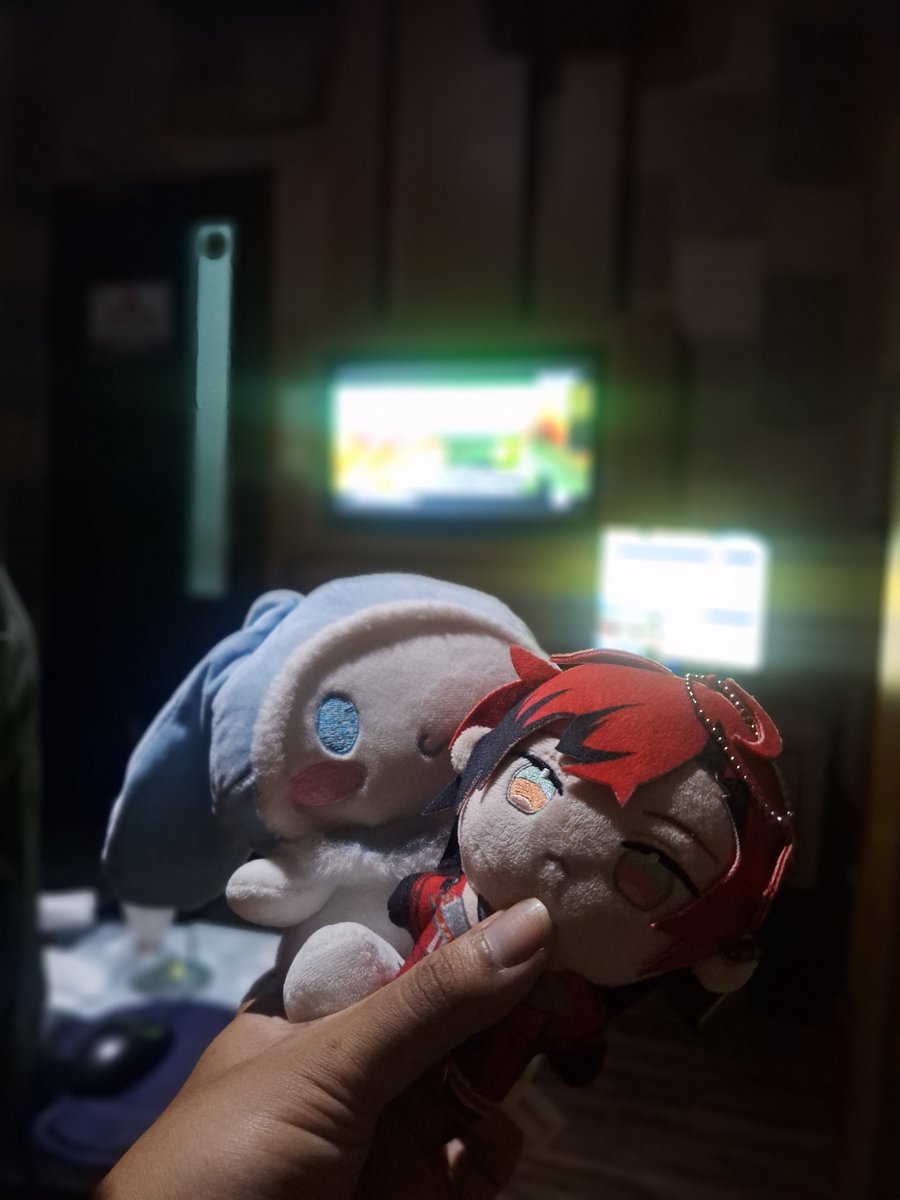 matchachusett's tweet photo. 2 demon lords karaokeing https://t.co/36Righgqik