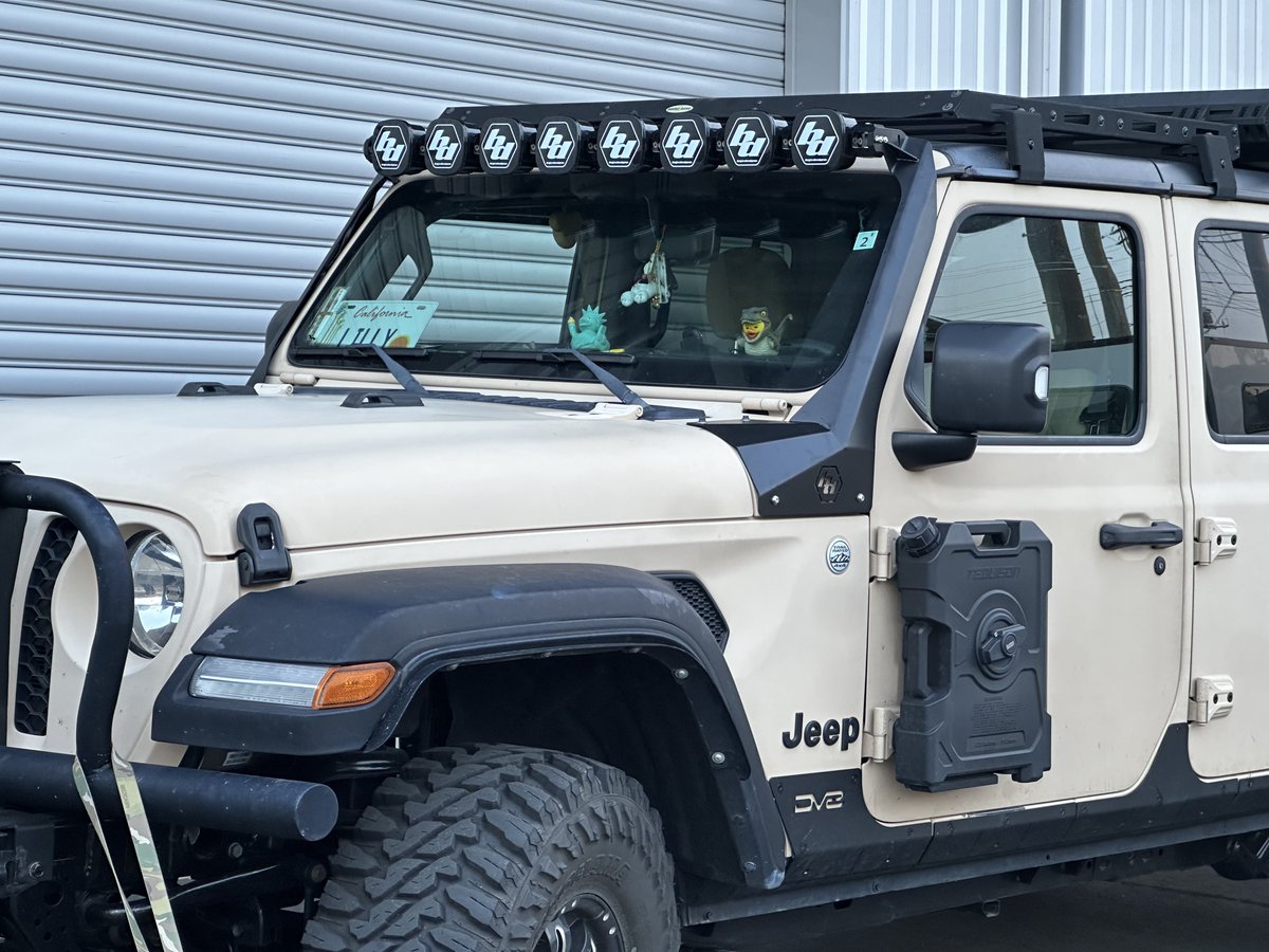 LillianneMoo's tweet image. ついたー！！！！！
ばりかっこいいー！！！！！！

聡さん、さくらちゃんありがとうございます🥺❤️

#Bajadesigns #jeep #hummercafe