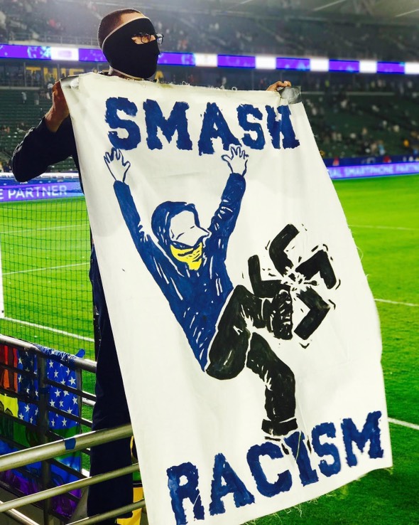 Antifa_Ultras tweet media