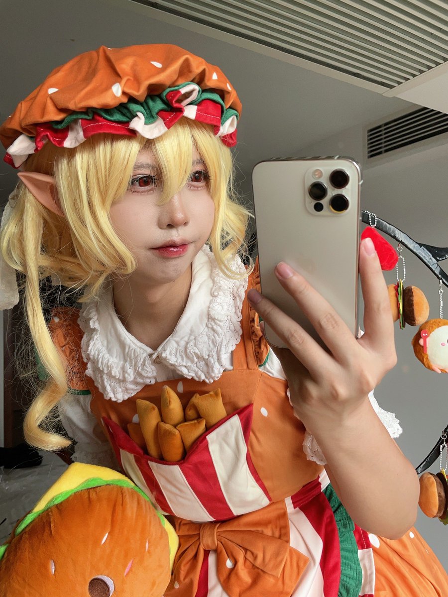 没绷住，不发胶衣没人看是吗？