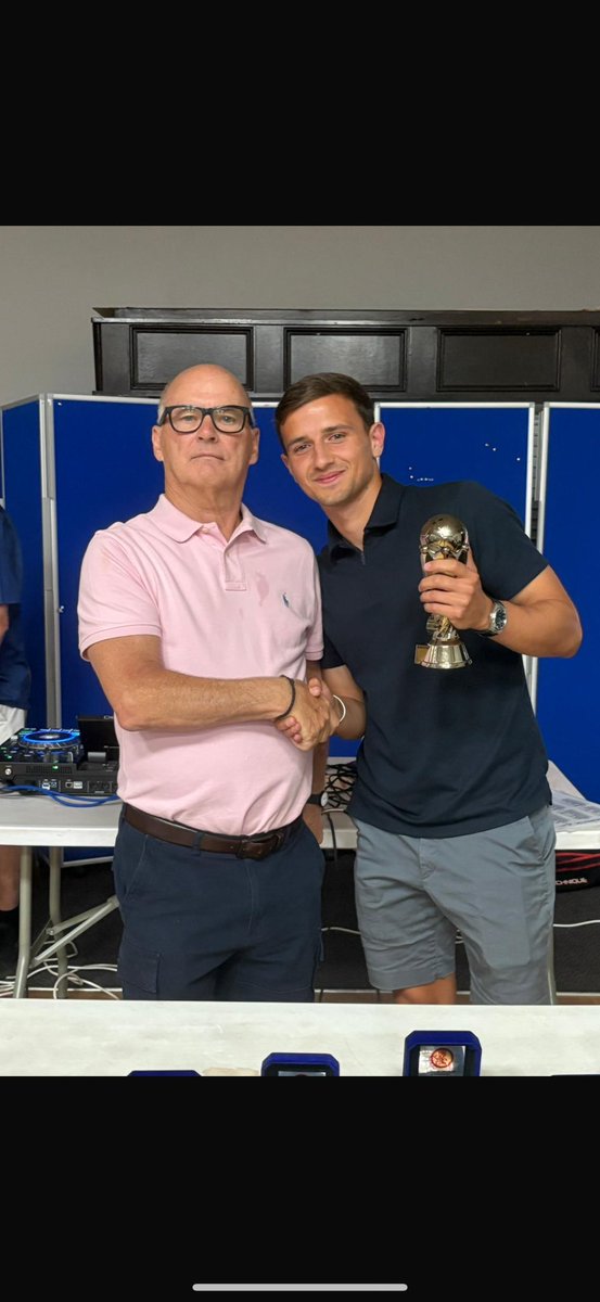 Tom Friend tweet media