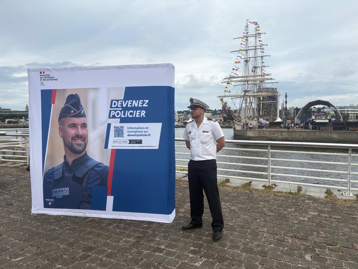 ⚓👮‍♂️ Marins et policiers, même engagement : #protéger et servir 
Aux Grandes Voiles #LeHavre, notre stand recrutement vous accueille de 10h à 17h.
👉 Rejoignez les rangs de celles et ceux qui s’engagent pour les autres.