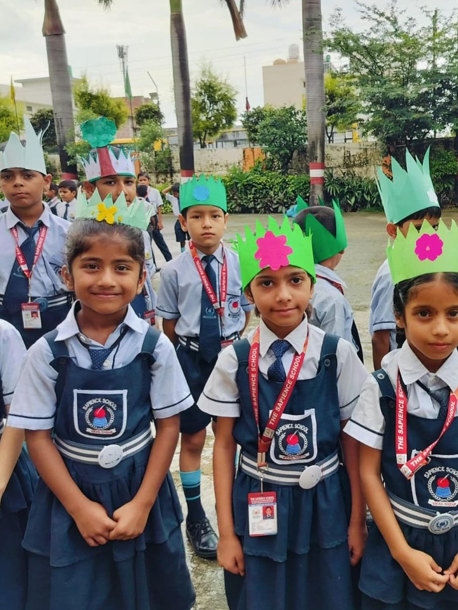 sapience_school's tweet photo. 🌿 Day 3 Highlights ✨
Our young Green Warriors rocked the Tree Hat Parade 🎩🌳, spreading the message loud — “Save Trees, Save Future!” 💚
Let’s grow greener together! 🍃
#TreeHatParade #EnvironmentalWeek #SaveTrees #SapienceForNature #GreenWarriors https://t.co/4J64uSLzWa