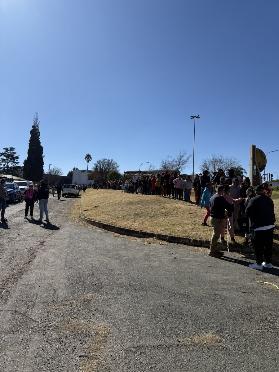Feeding 3000 families today with The Dog Club today in Haddon. Food parcels &amp; bread <a href="/ActionSA_GP/">ActionSA Gauteng</a> <a href="/ActionSA_JHB/">ActionSA JHB Caucus</a> <a href="/HermanMashaba/">Herman Mashaba</a>