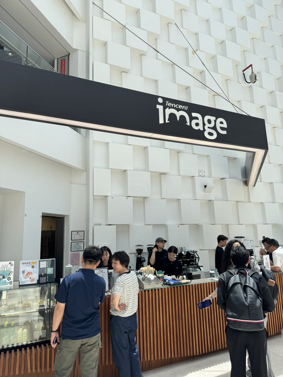 achakzaiNKA's tweet photo. Had the opportunity to visit @TencentGlobal ‘s headquarters in Shenzhen 🇨🇳. Impressed by their in-house coffee brand Image Inside ☕️ and the thoughtful display of legacy computers from the Windows 95 era, a great blend of innovation and heritage. https://t.co/wLpborESS1