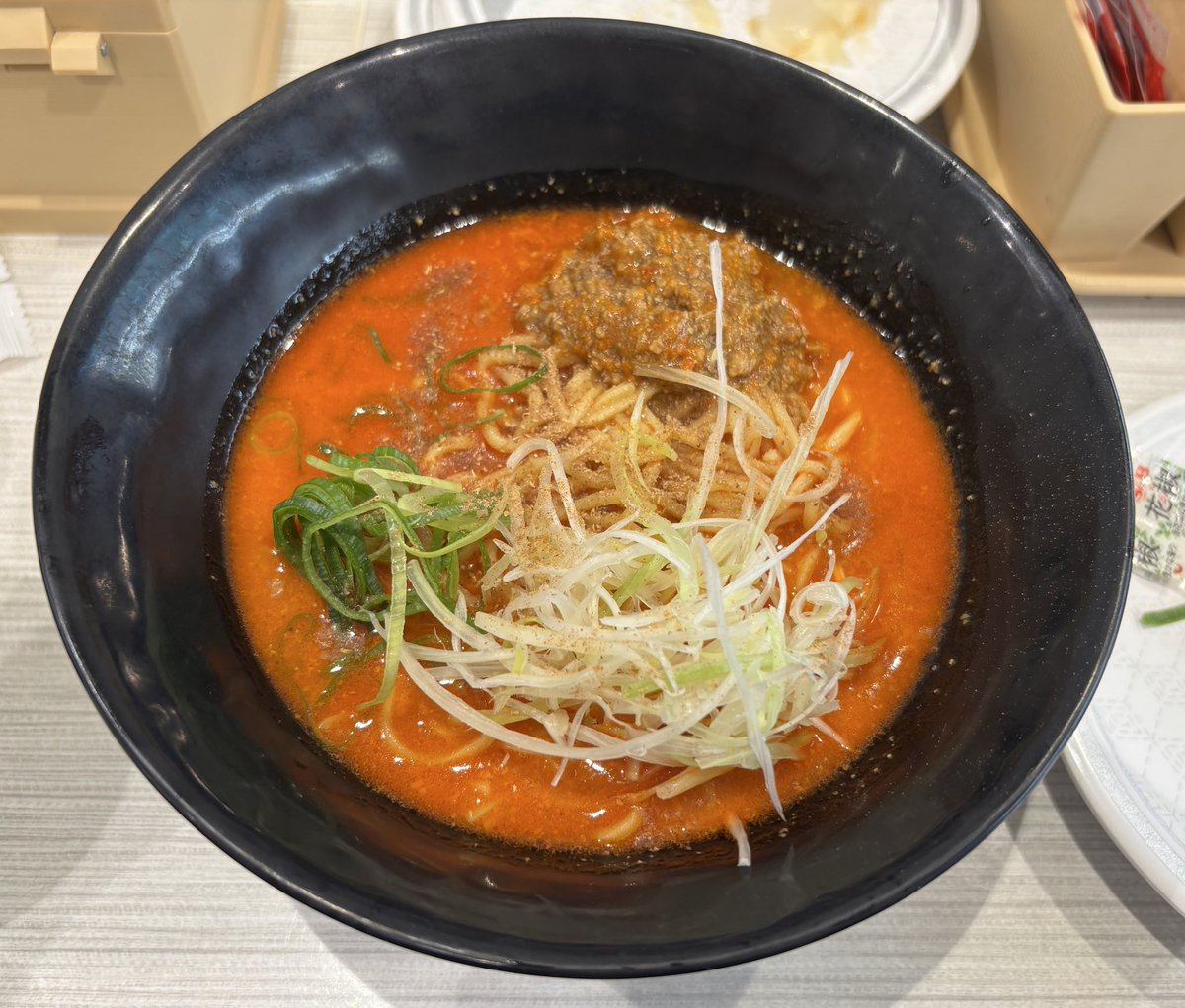 sora_ZARD's tweet image. こんばんは🫧𓂃𓈒𓏸
６連勤が終了しました( ˙꒳​˙ *)

昨日見た虹を皆さまにおすそ分け🌈💓
そして今季初の、はま寿司の冷やし坦々麺も食べました🤤美味すぎる😭✨
