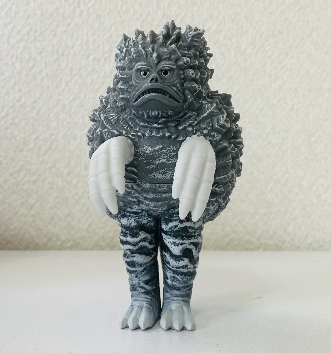 ガラモン　ソフビ　ノスタルジック　ヒーローズ　モノクロ　非売品 Yahoo!オークション - 即決 ノスタルジックヒーローズ 電動怪獣倶楽部