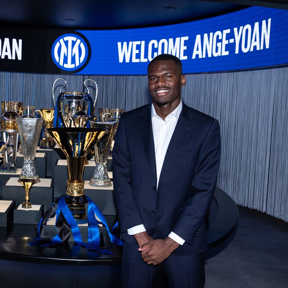 Inter_Xtra's tweet image. 🚨 OFFICIAL: Ange-Yoan Bonny has joined #Inter on a permanent basis from Parma. 🇫🇷✅
#WelcomeAngeYoan