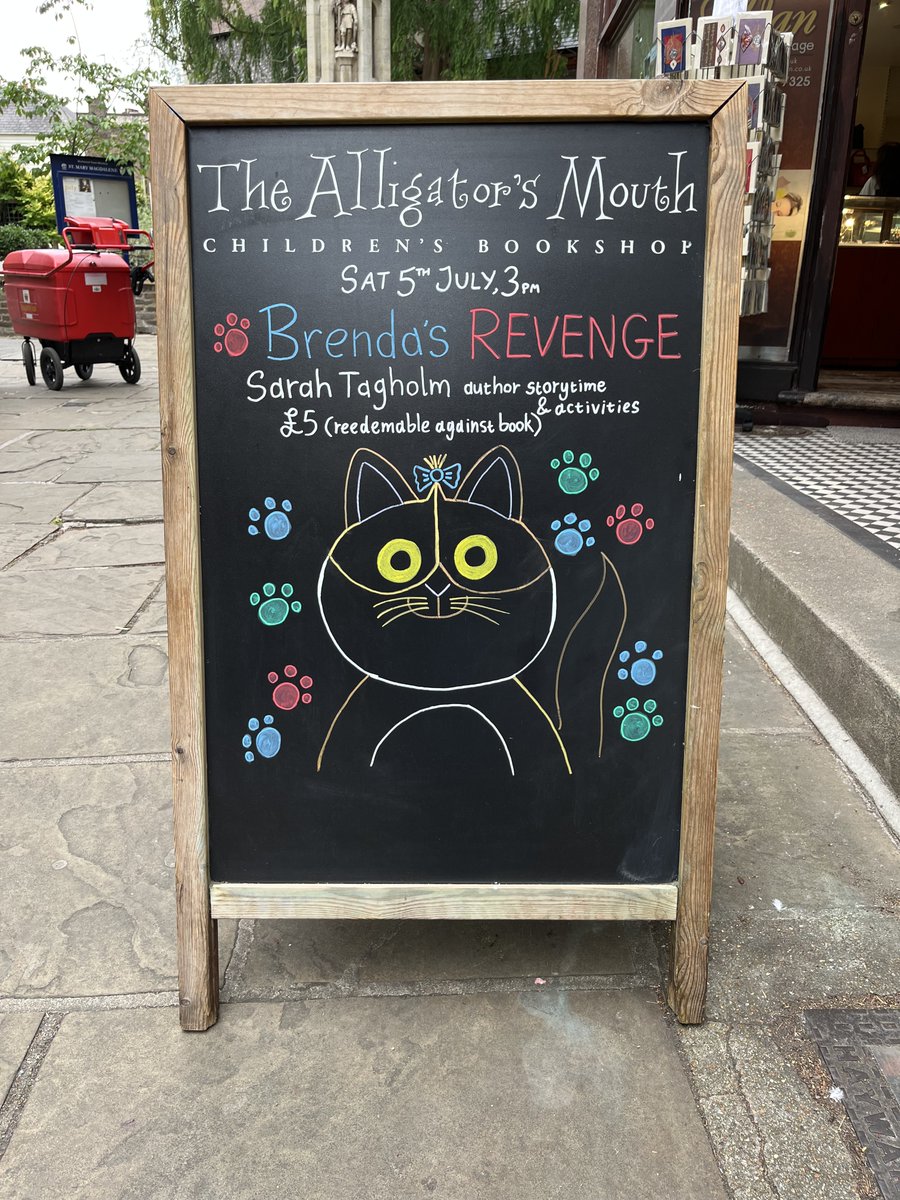 alligatorsmouth's tweet image. TODAY at 3pm! Come along and join us with @mrstwit for cat-themed craft activities and an unmissable storytime full of revenge and feline friends.