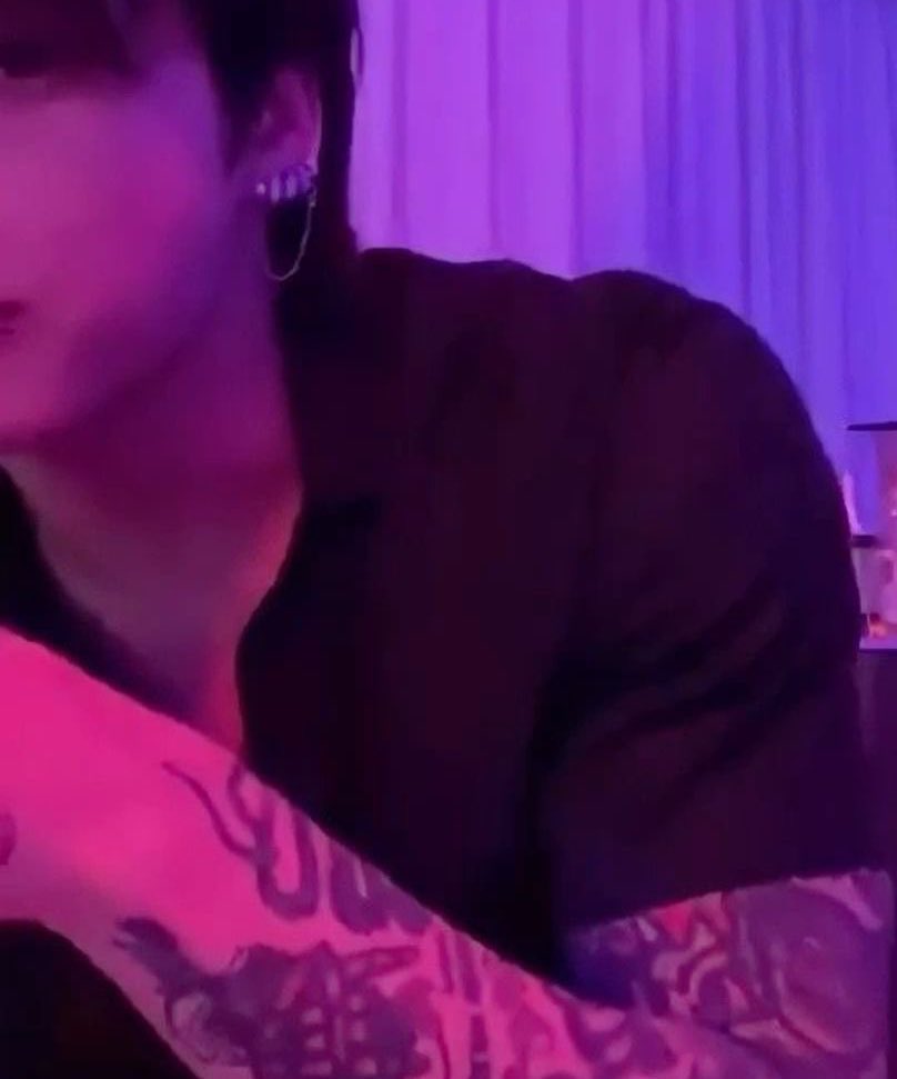 โสดไหมเหรอ ถ้าไม่มีคนจากโต๊ะข้าง ๆ เดินมาง้อก็โสดอะค่ะ