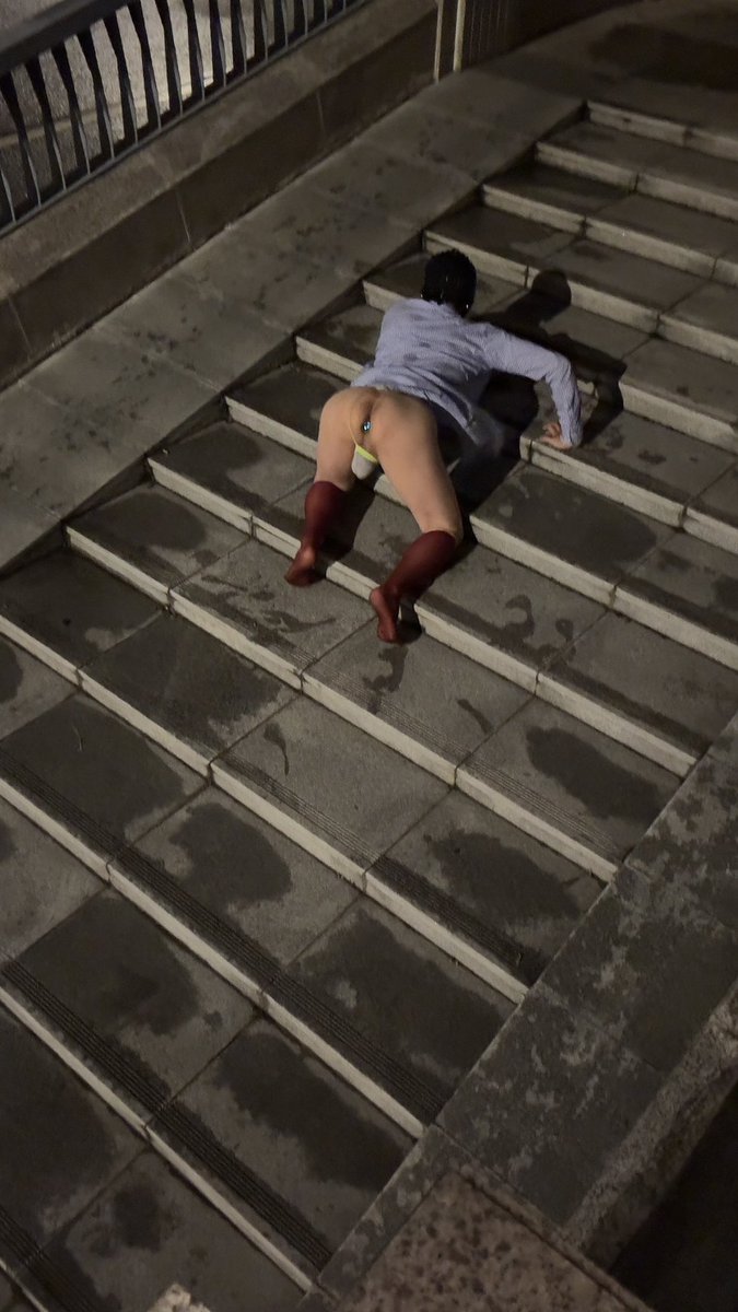 成都的雨夜太适合裸野