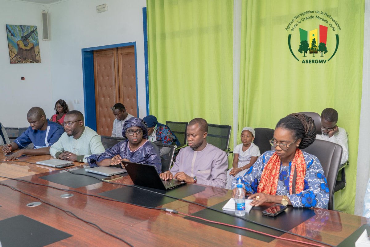 FAO West Africa (@faowestafrica) on Twitter photo 🌍 Signé entre le Sénégal 🇸🇳 & la <a href="/FAO/">Food and Agriculture Organization</a>, le projet #SURAGGWA incarne une réponse audacieuse aux défis climatiques du Sahel: restaurer les terres, autonomiser les communautés et bâtir un avenir résilient
Pour un Sahel vert,avec le financement de <a href="/theGCF/">Green Climate Fund</a>🌱
#GGW #Climat #Résilience 🌍 Signé entre le Sénégal 🇸🇳 & la <a href="/FAO/">Food and Agriculture Organization</a>, le projet #SURAGGWA incarne une réponse audacieuse aux défis climatiques du Sahel: restaurer les terres, autonomiser les communautés et bâtir un avenir résilient
Pour un Sahel vert,avec le financement de <a href="/theGCF/">Green Climate Fund</a>🌱
#GGW #Climat #Résilience