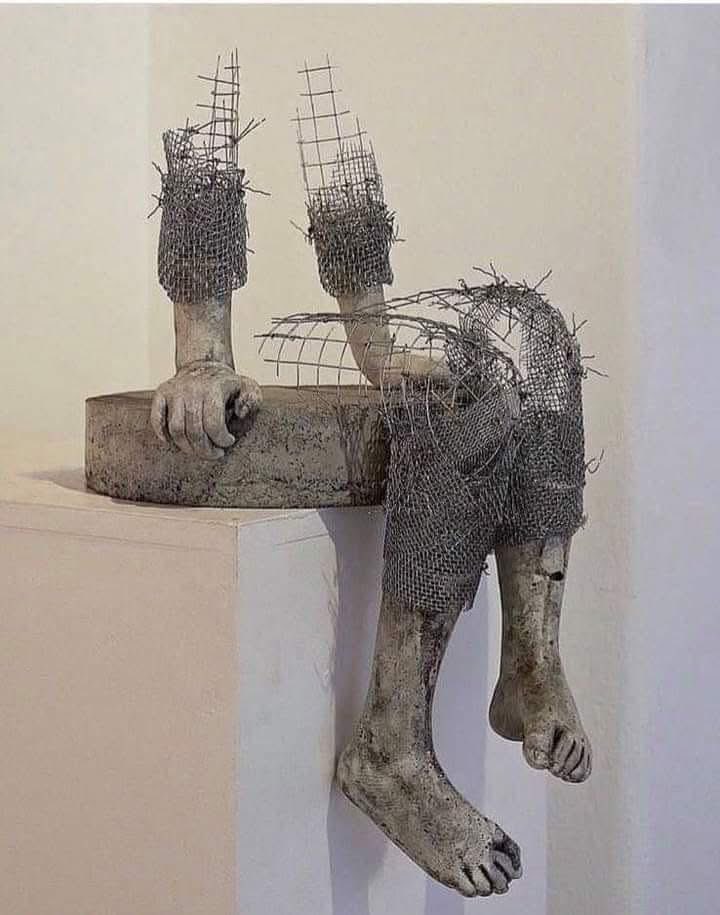 ولقد أسرفنا بالكتمان حتى تآكلنا  💔