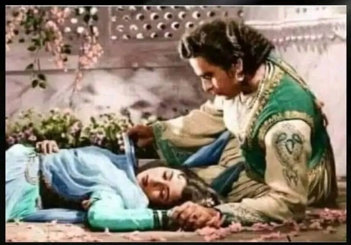 ZakaIkram1's tweet image. اٹھو انارکلی ریڈنگ 198 یونٹ پر ہو گئی ھے