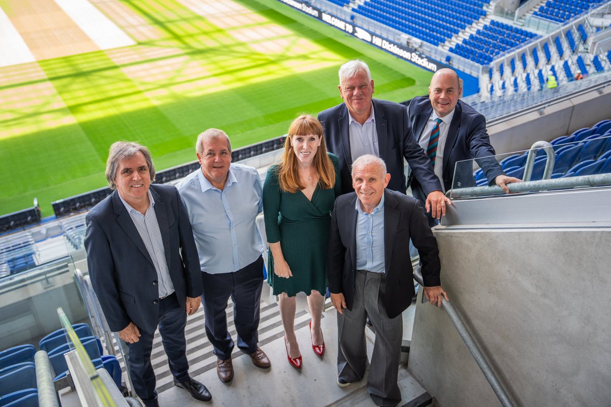 Deputy Prime Minister <a href="/AngelaRayner/">Angela Rayner</a> visited the Hill Dickinson Stadium in Liverpool - the new home for <a href="/Everton/">Everton</a>.

The stadium shows what's possible when business and local authorities work together to drive investment and create jobs.