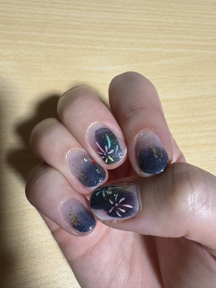 今日はリク撮でした〜！
新しい麦わら帽子買っちゃったあ🥹💓
帰りにネイルもして夏仕様に🎆
花火大会とか手持ち花火でも撮影したいなあって思いながら帰宅しました🥰

#ふわモデ #被写体 #ポートレート #撮影会モデル