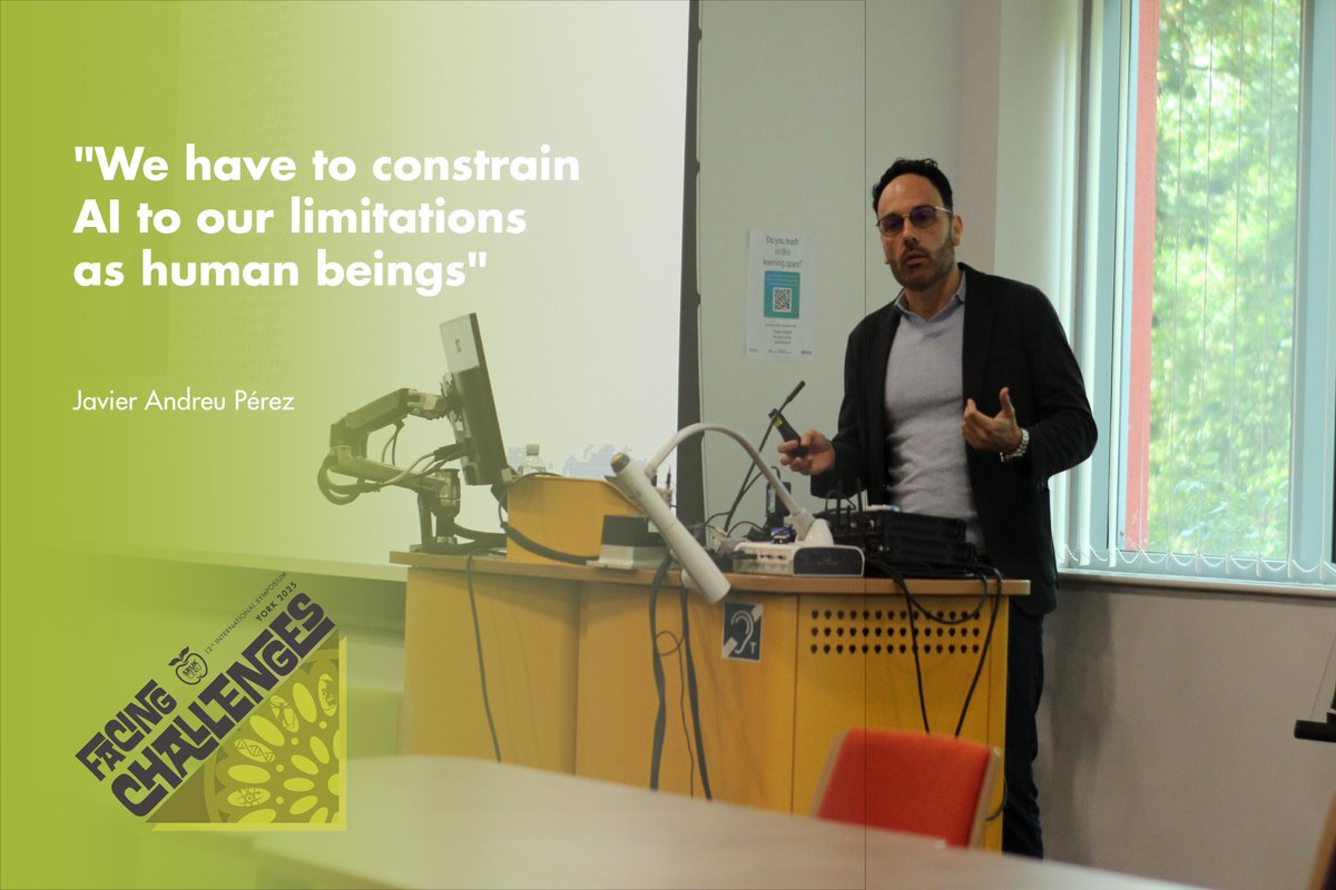 ComunidadCeru's tweet photo. The second keynote speaker of the day,
@DrAndreuPerez, from @Uni_of_Essex, discussed the language of machine perception. #ArtificialInteligence #SRUK2025 #FacingChallenges https://t.co/qs5GffHcej