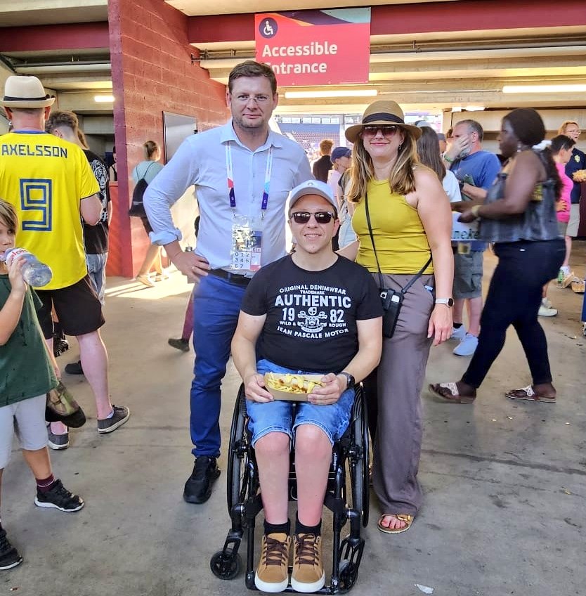 AccessibAll's tweet image. Enjoying @WEURO 🇨🇭 together with our amazing #AccessCaptains fans of all abilities can enjoy the action from #Geneva to #StGallen! 💪⚽️ Let’s make football accessible for everyone. #WEURO2025