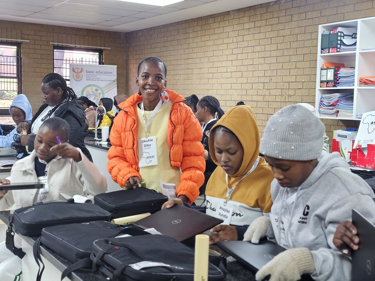 unwomenSA's tweet image. 🌟 Day 2 of the 2025 #AfricanGirlsCanCode Initiative South Africa coding bootcamp!
Today participants dive into introduction Computer Science and exploring exciting careers in STEM. Empowering the next generation of tech leaders, one girl coder at a time 👩🏽‍💻💻✨