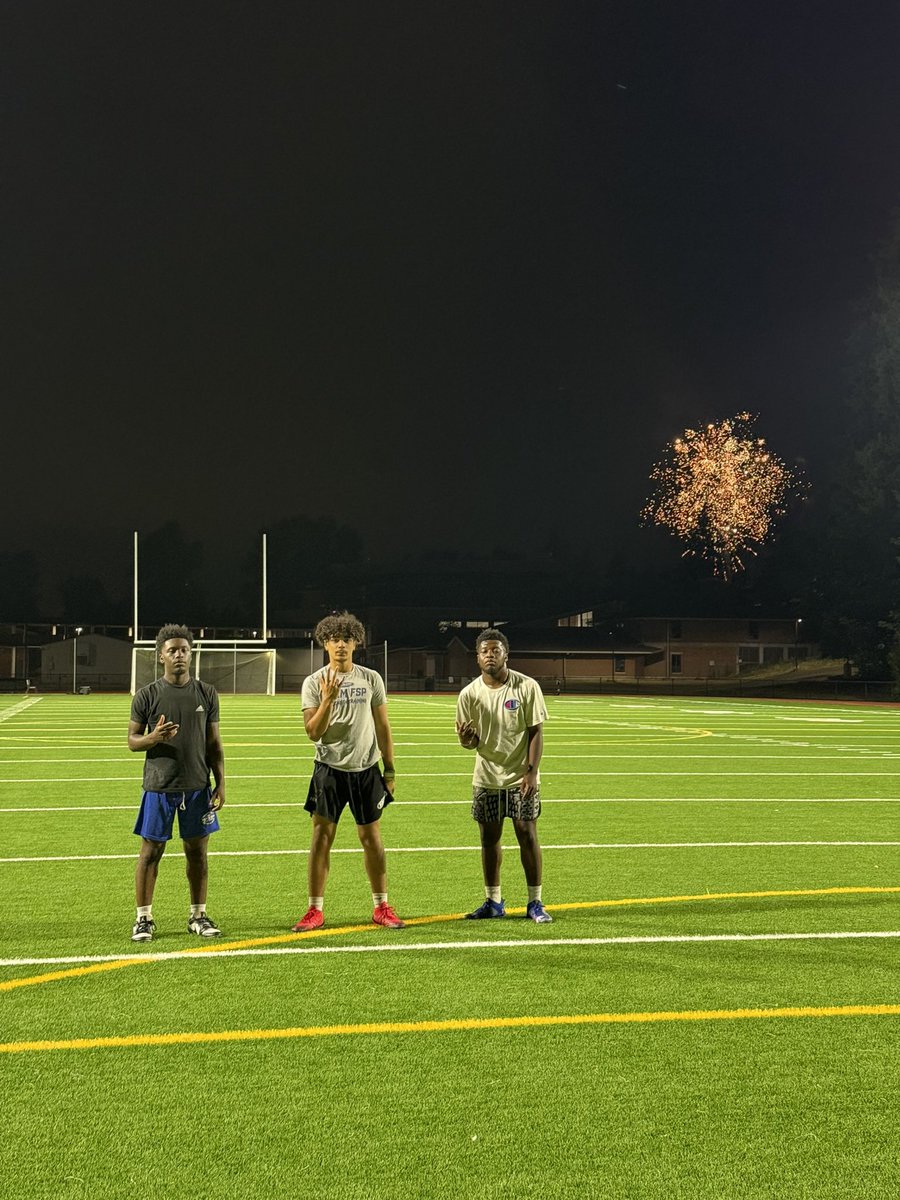 Work while they not. Happy 4th🤝