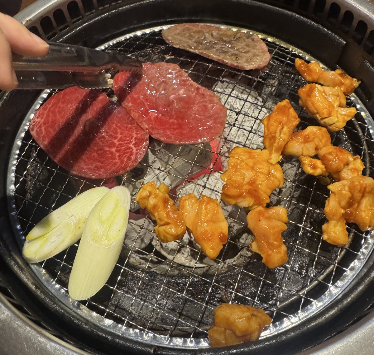 aya2472's tweet photo. 新高円寺駅近く #せんなり
暑い日には焼肉で😊👍 https://t.co/tIX2HvfpMx